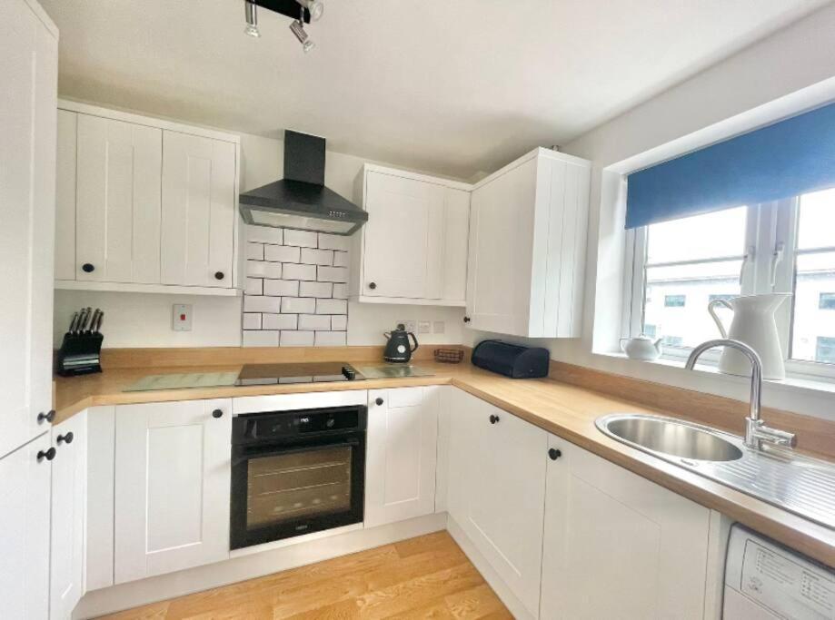 Lovely 2-Bedroom Bristol Apartment. Free Parking. Luaran gambar