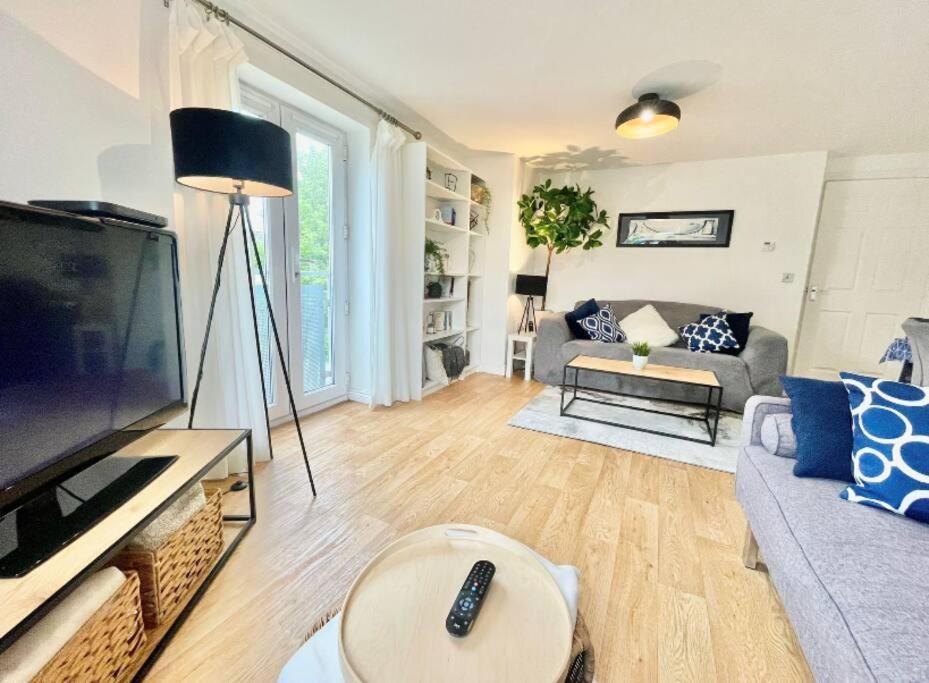 Lovely 2-Bedroom Bristol Apartment. Free Parking. Luaran gambar